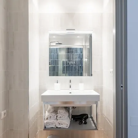 Apartahotel Seven Kings By Hostand