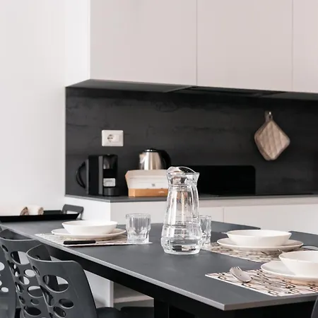 Seven Kings By Hostand Apartahotel 4*
