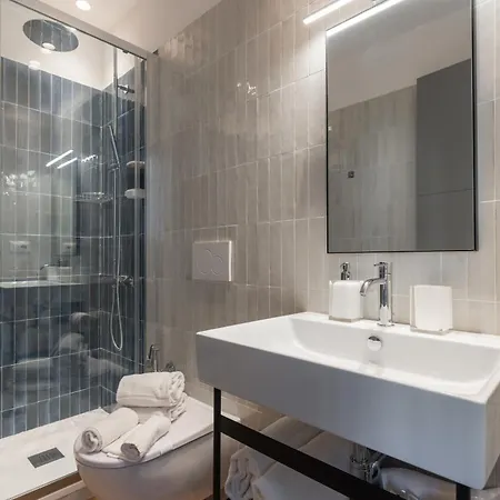 Apartahotel Seven Kings By Hostand
