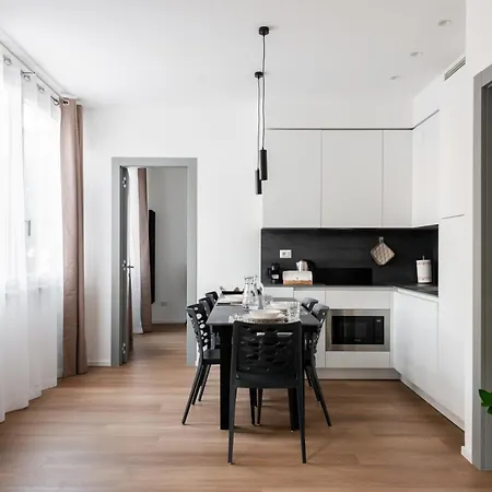 Apartahotel Seven Kings By Hostand