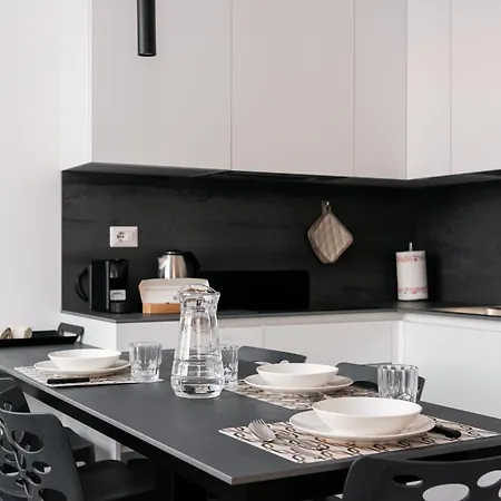 Seven Kings By Hostand Apartahotel Roma