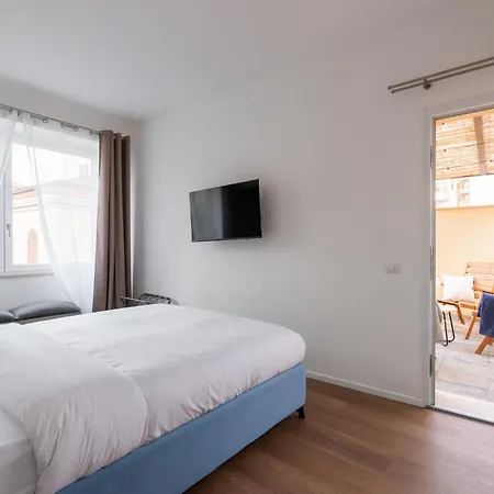 Apartahotel Seven Kings By Hostand Roma