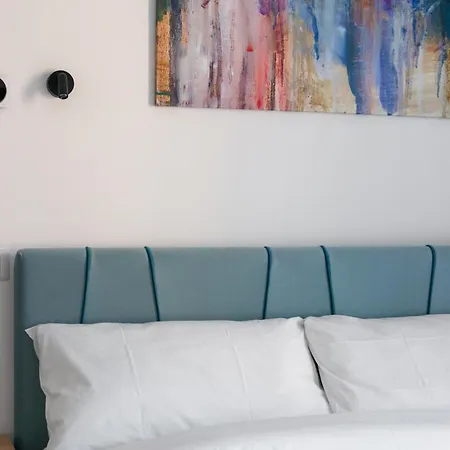 Apartahotel Seven Kings By Hostand