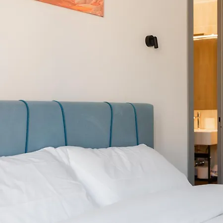 Apartahotel Seven Kings By Hostand Roma